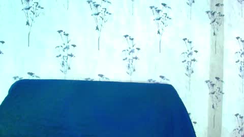 Mia  online show from 03/10/25, 06:23