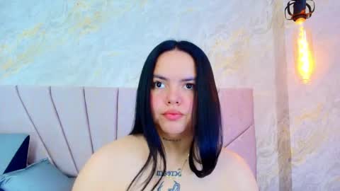 Mia  online show from 05/22/26, 12:11