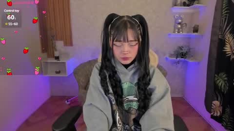Snapshot of mia_cat05 chatting on 01/08/25, 05:59 Mia online show from 01/08/25, 05:59