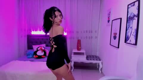 Snapshot of mia_clay1 chatting on 11/27/25, 09:39 Mia online show from 11/27/25, 09:39