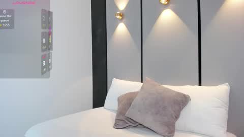 M I A  online show from 03/15/26, 02:17