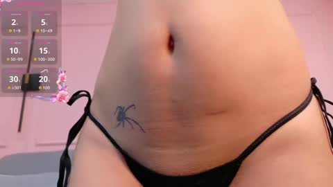 Mia 3 online show from 05/19/26, 08:48