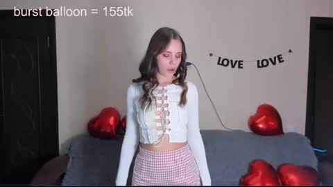 Mia  next stream Thursday 1400 UTC1 Friday 1400 UTC1 online show from 03/08/25, 02:30