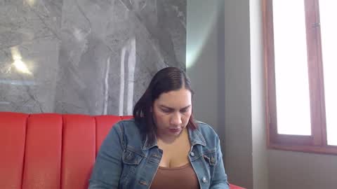 Mia online show from 03/22/26, 05:05