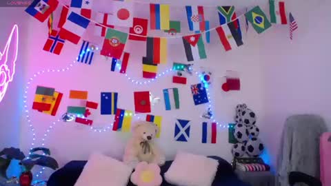 mia_cute_girl online show from 06/27/26, 11:59