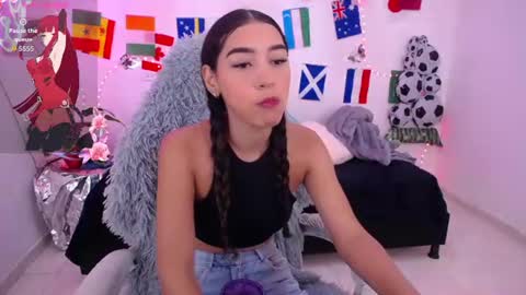 mia_cute_girl online show from 07/16/26, 12:22