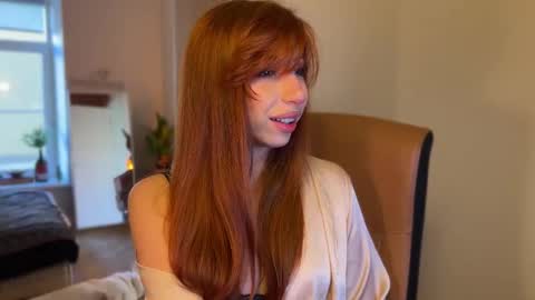 Snapshot of mia_daddysgirl chatting on 10/17/25, 07:55 Daddys Girl online show from 10/17/25, 07:55