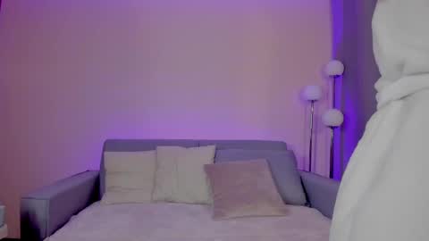 Sarah Luna online show from 04/17/26, 11:24