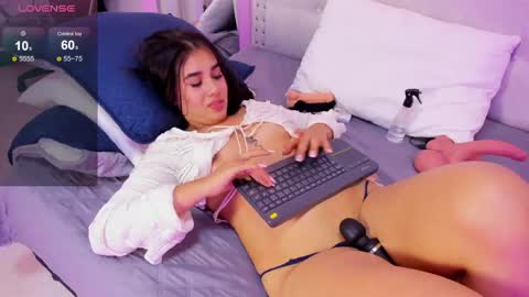 MIA help me get to 25 hands up online show from 04/11/26, 07:45