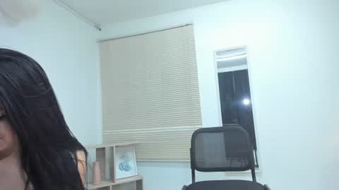  Mia  online show from 07/18/26, 09:57