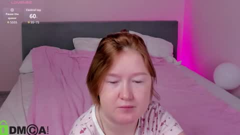 Mia online show from 11/15/25, 03:15