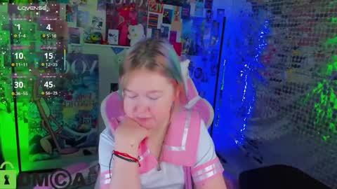 Mia online show from 02/05/26, 02:16