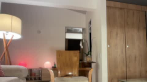 mia_ferrer777 online show from 04/11/26, 12:48