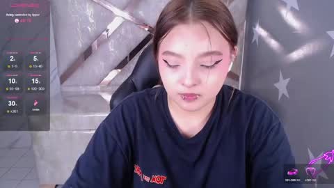 Mia online show from 04/29/26, 05:30