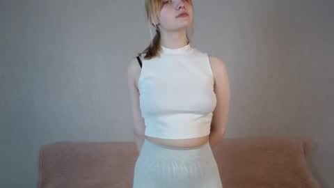 Snapshot of mia_foxie chatting on 01/13/26, 12:54 Mia online show from 01/13/26, 12:54