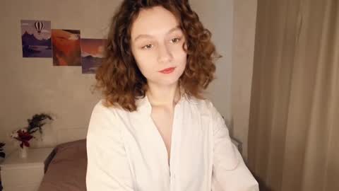 Mia  online show from 01/26/25, 09:40