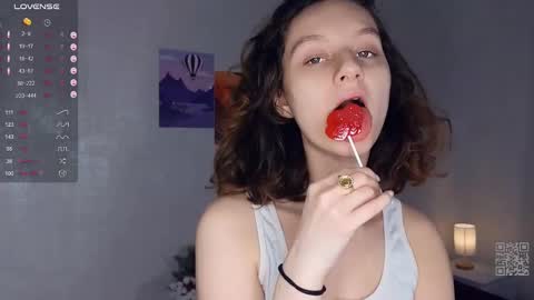 Mia  online show from 03/02/25, 12:32