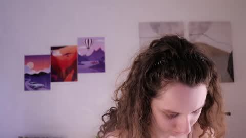 Snapshot of mia_frizz chatting on 05/28/26, 09:17 Mia online show from 05/28/26, 09:17