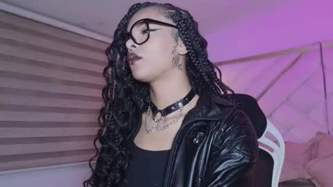 Mia online show from 02/19/26, 03:02