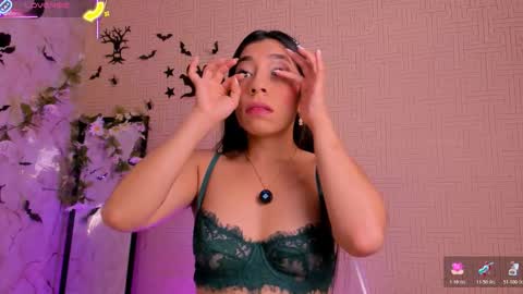 Snapshot of mia_gothzx chatting on 10/19/25, 10:05 Mia online show from 10/19/25, 10:05