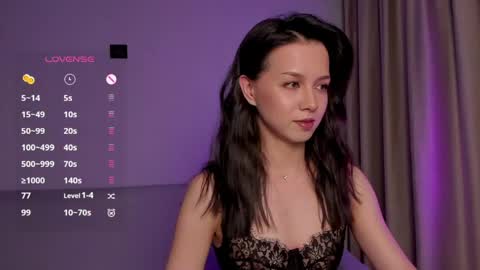 Mia online show from 05/08/26, 03:06