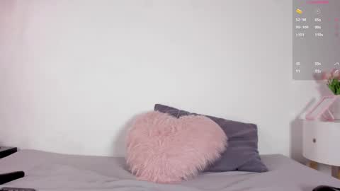  I am Mia  online show from 04/20/26, 01:03