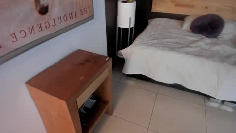 Val  online show from 09/11/25, 11:32