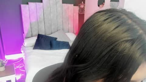 Snapshot of mia_jagger chatting on 06/01/26, 07:48 Val online show from 06/01/26, 07:48