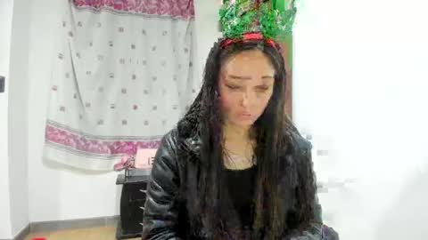 Snapshot of mia_kanee chatting on 12/10/24, 01:32 mia kaneee online show from 12/10/24, 01:32