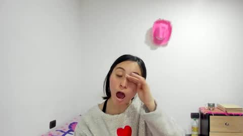 Snapshot of mia_kanee chatting on 12/11/24, 12:23 mia kaneee online show from 12/11/24, 12:23