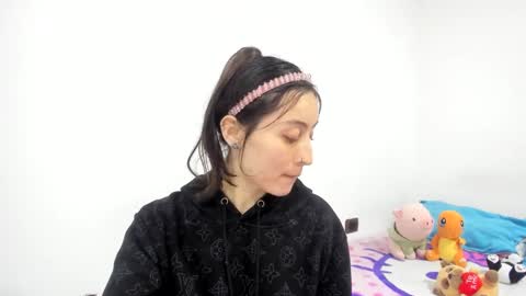 Snapshot of mia_kanee chatting on 12/21/24, 04:19 mia kaneee online show from 12/21/24, 04:19