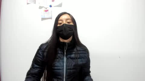 Snapshot of mia_kanee chatting on 02/16/25, 10:10 mia kaneee online show from 02/16/25, 10:10