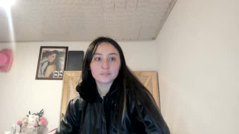 Snapshot of mia_kanee chatting on 09/12/25, 02:33 mia kaneee online show from 09/12/25, 02:33