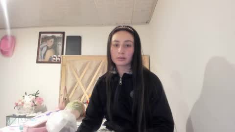 Snapshot of mia_kanee chatting on 10/05/25, 01:26 mia kaneee online show from 10/05/25, 01:26