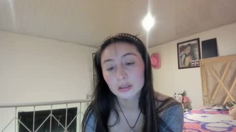 Snapshot of mia_kanee chatting on 10/23/25, 12:54 mia kaneee online show from 10/23/25, 12:54