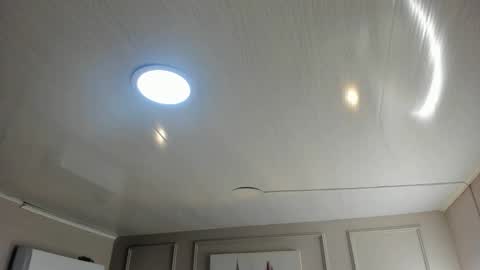 Mia online show from 10/19/25, 02:34