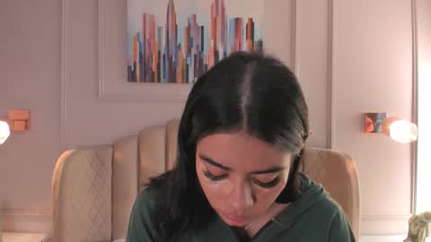 Mia online show from 12/18/25, 02:28