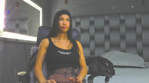 mia_kleim1 online show from 02/02/26, 06:28