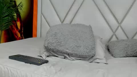 mia_kleim1 online show from 03/15/26, 12:27