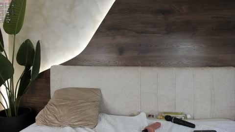 mia_lacy online show from 01/11/25, 01:27