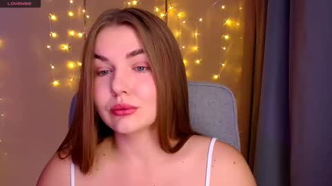 mia_lemm online show from 09/22/25, 08:05