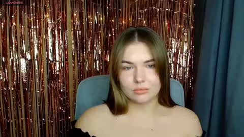 mia_lemm online show from 01/13/26, 07:46