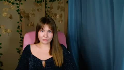 Snapshot of mia_lemm chatting on 07/14/26, 10:21 mia_lemm online show from 07/14/26, 10:21