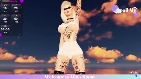 Snapshot of mia_lilah chatting on 05/26/26, 06:37 Mia online show from 05/26/26, 06:37