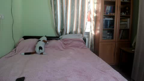 mia_lores online show from 04/08/26, 09:09