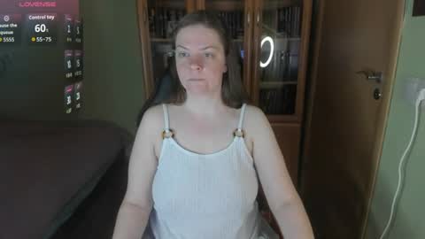 Snapshot of mia_lores chatting on 06/14/26, 09:11 mia_lores online show from 06/14/26, 09:11