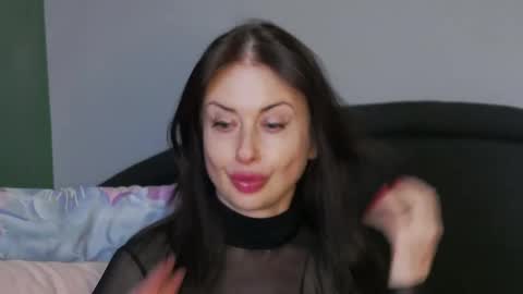 mia_lovi online show from 03/04/25, 09:29