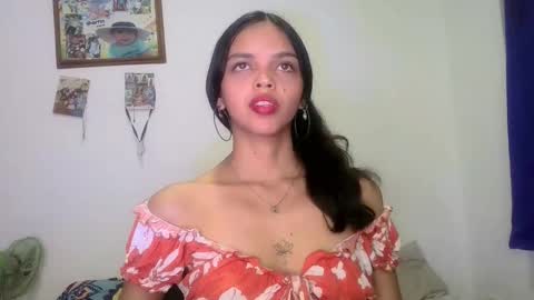 mia lucy 21 online show from 12/05/25, 08:27