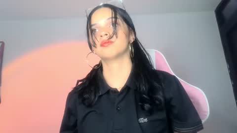 Snapshot of mia_lucy_21 chatting on 07/26/26, 01:03 mia lucy 21 online show from 07/26/26, 01:03