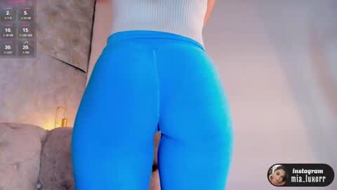 mia_luxor online show from 12/18/25, 11:49